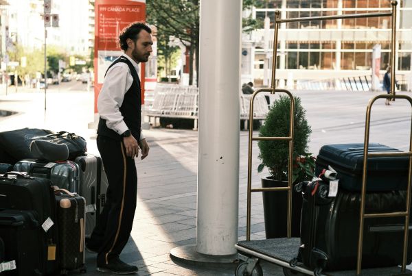 Pourquoi choisir une conciergerie locale lors de vos voyages
